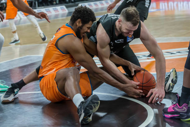 入点球大战 入点球大战